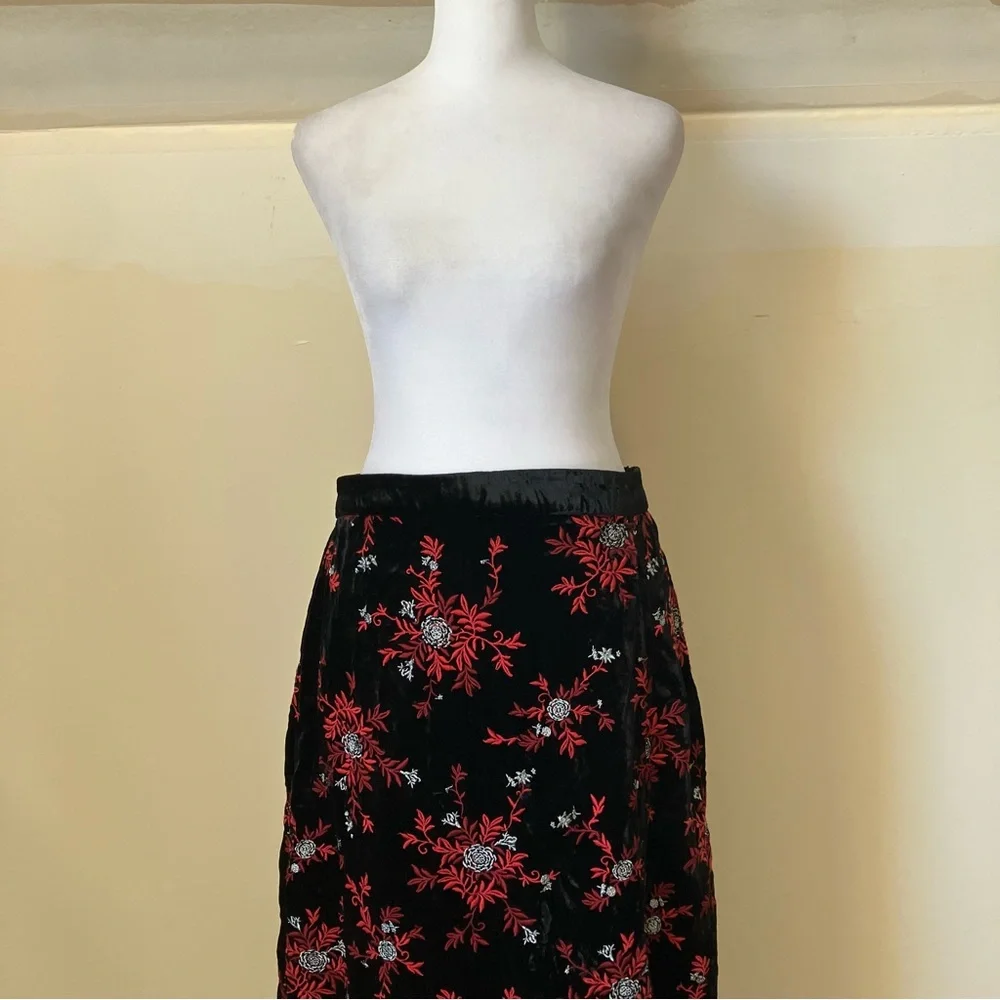 Maeve by Anthropologie Black Velvet Red Floral Embroidery Pencil Fringe Skirt - Picture 12 of 13